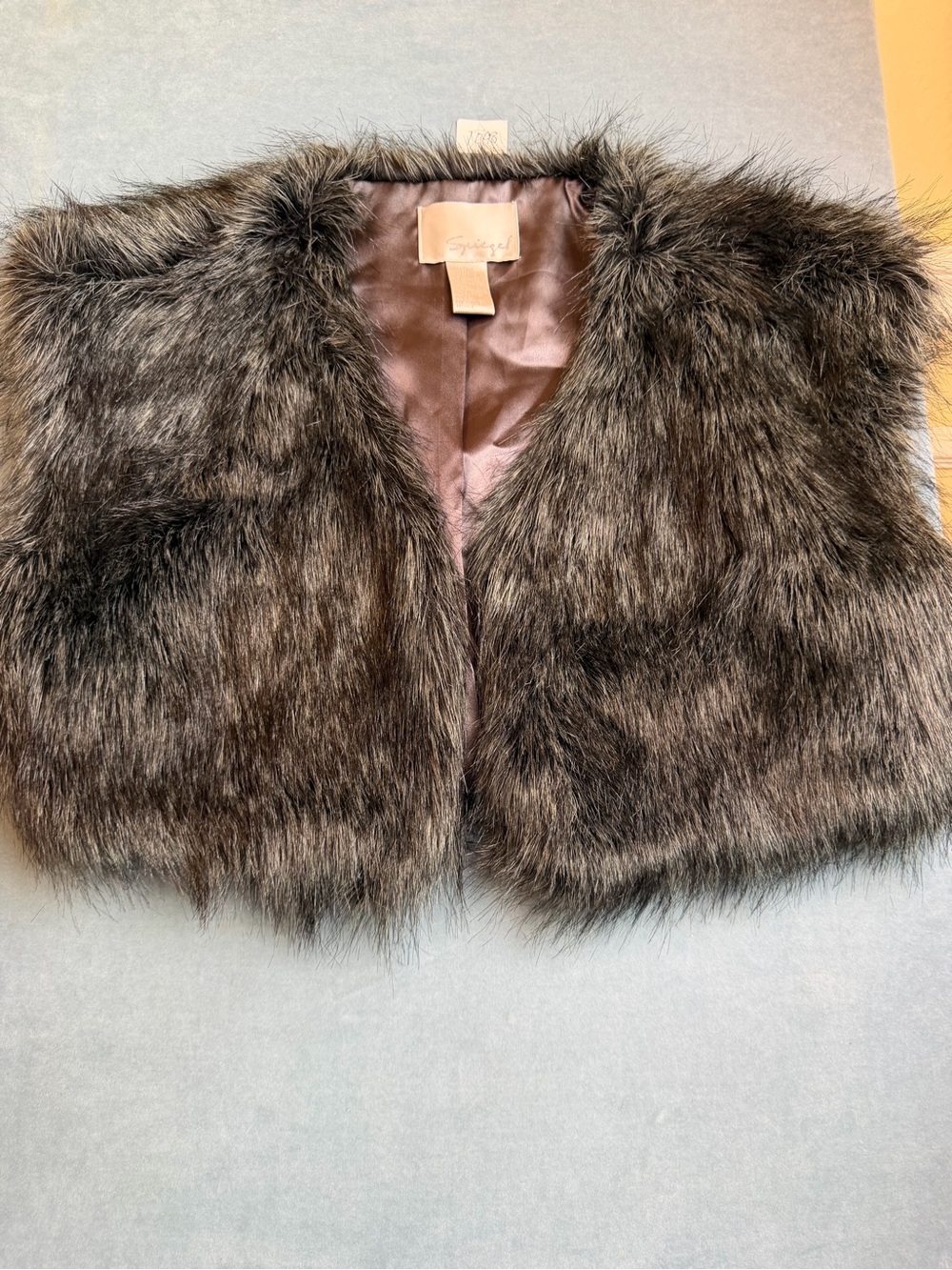 Siegel Faux Fur Cropped Vest in Gray size Large